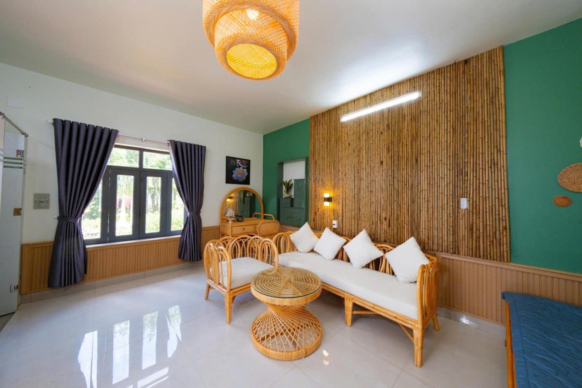 Phu Dien Homestay Cat Tien Luaran gambar